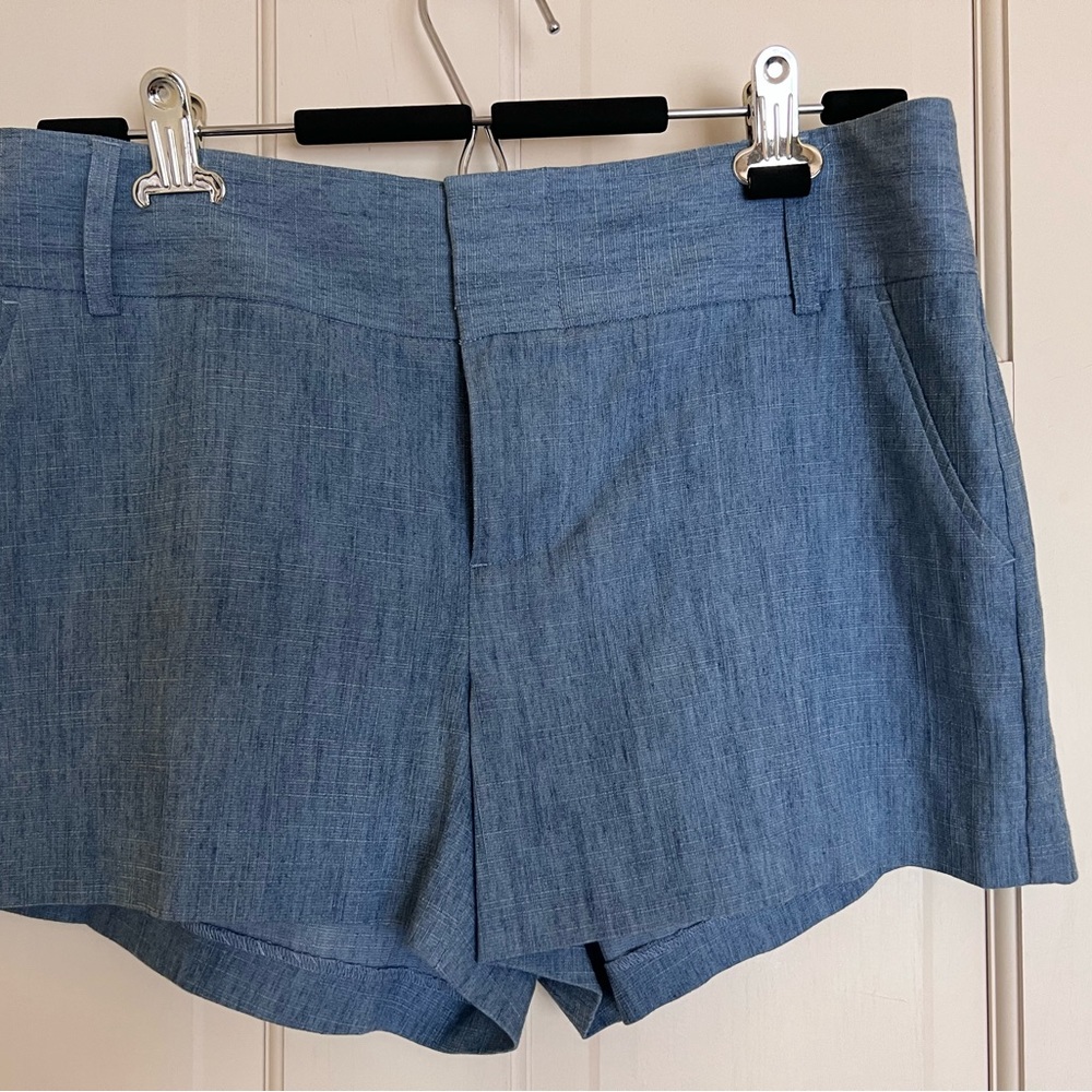 Alice & Olivia Chambray Caddy Short 6